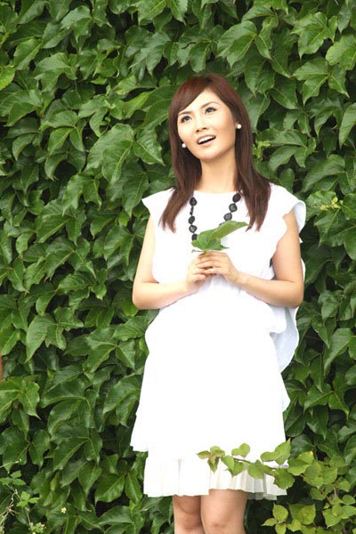 内地音乐 > 正文  新浪娱乐讯 汕头歌手黄堃近日正在制作自己的首张