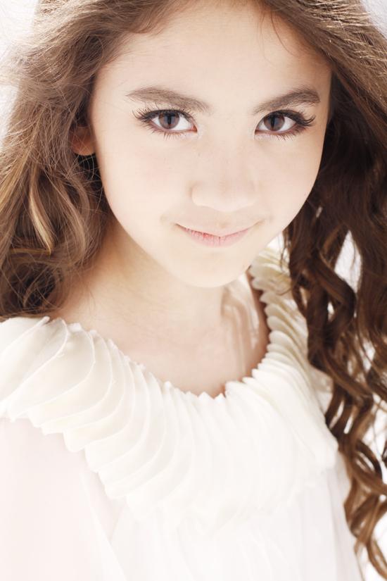 伍思凯力挺新人米蒂 勉励其继续创作好歌(图)