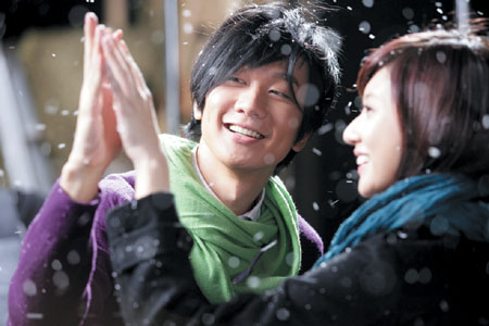 林俊杰与美女拍亲密戏 才子佳人成荧幕情侣