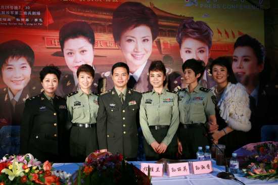 "五朵军花"联袂献唱 主打经典老歌唤集体回忆