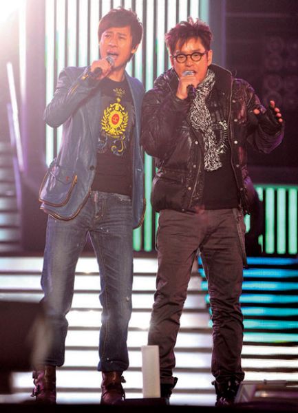 老歌星齐聚 谭咏麟罗大佑"重回"80年代