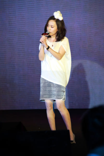 创作才女曹方助阵颁奖礼 计划今年启动专辑巡演_影音娱乐_新浪网