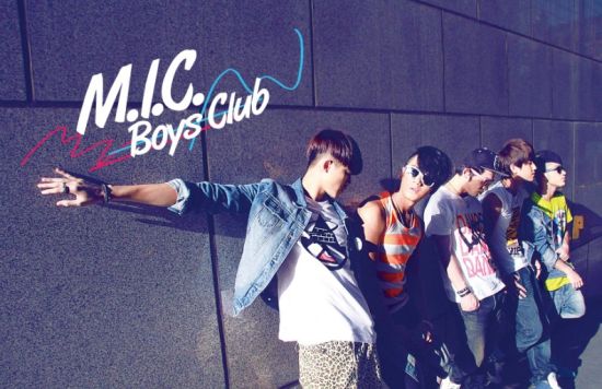 mic男团《半梦》空降榜单 试听大热受追捧