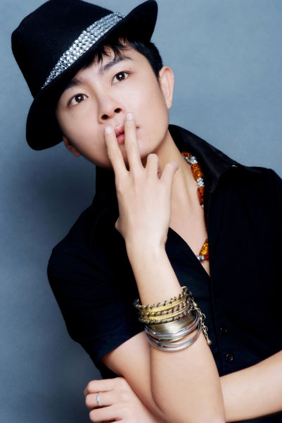 红笛《姑娘你真美》首发上线 迅速火爆网络(图)