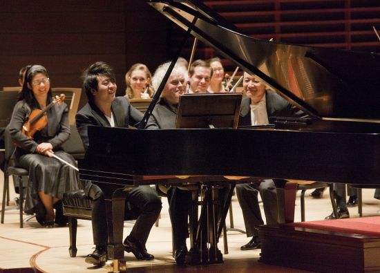 郎朗与西蒙61拉特现场四手联弹