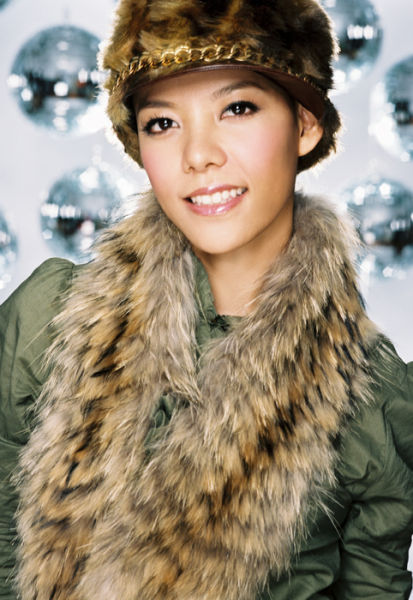 saya张惠春正式宣布重返流行乐坛