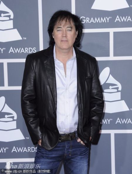 图文第54届格莱美红毯davidleemurphy皮衣简约