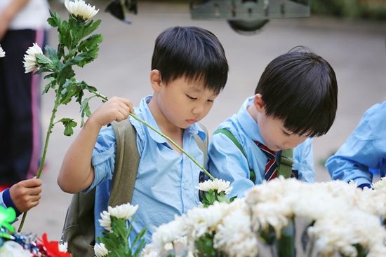 马皓轩考试挑衅陈学冬我快抄完了