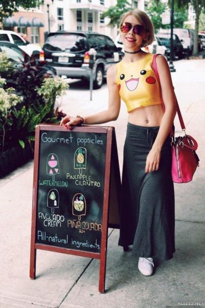 网友整理来自各地的皮卡丘,来看看各地的皮卡丘女神们穿着pikachu神衣