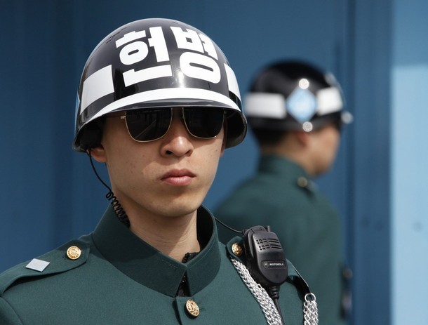 韩国宪兵军服图片