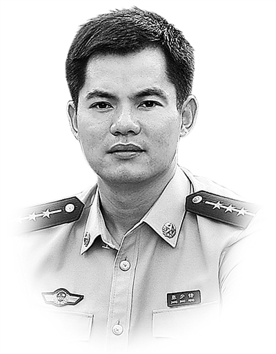综合新闻 > 正文     (作者简介:武警上海总队司令部训练处参谋,1996