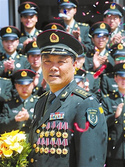 修理连有个“上校连长”_新浪军事_新浪网