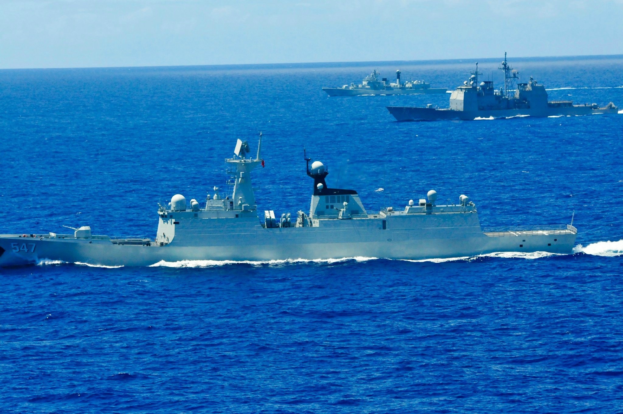 俯瞰中国海军航母基地052c试射鹰击62反舰弹美俄空军在叙利亚美照中国