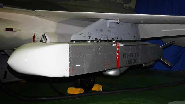 台军首曝自产万剑防区外导弹 内装数百子母弹号称决战利器