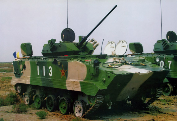 图文中国新型伞兵战车