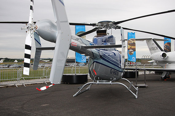 组图贝尔407直升机亮相范堡罗航展