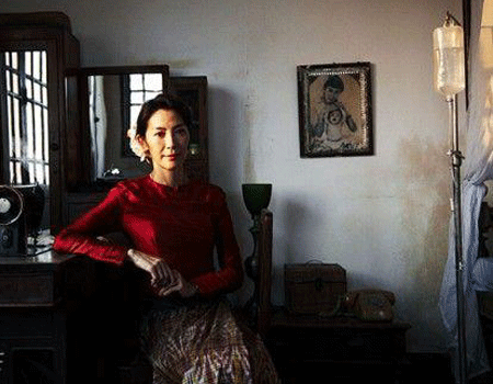 杨紫琼新剧照曝光 出演缅甸大英雄昂山素季