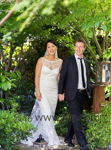 facebook创始人扎克伯格华裔妻子婚纱揭秘