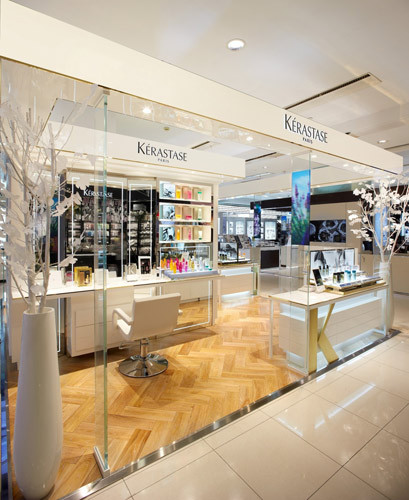 巴黎卡诗杭州西湖银泰专柜优雅亮相