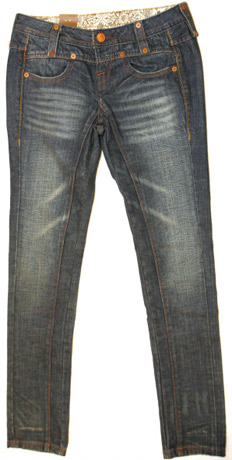 进入下一页    levis   copper系列:灵感来源于1873年jacob davis