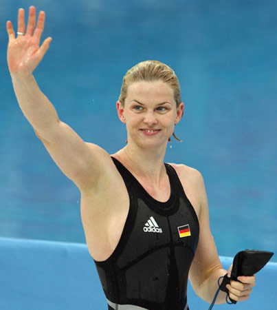 组图:奥运泳装造型性感又健美