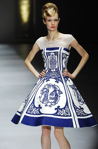 组图:古装剧中式礼服走红(7)