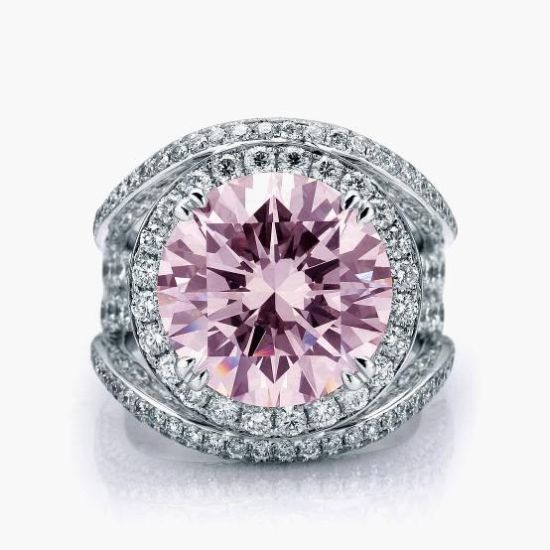 华贵动人7克拉if级纯洁无瑕粉钻图