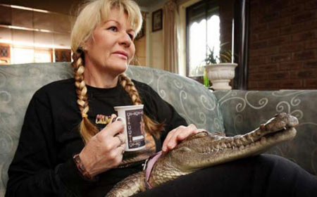 鳄鱼吃最美的女人图片
