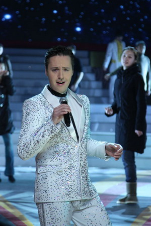 维塔斯不满删戏份 辽视春晚后台炮轰《花木兰》