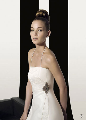 rosa clara婚纱 蕾丝与珠宝交相辉映(10)