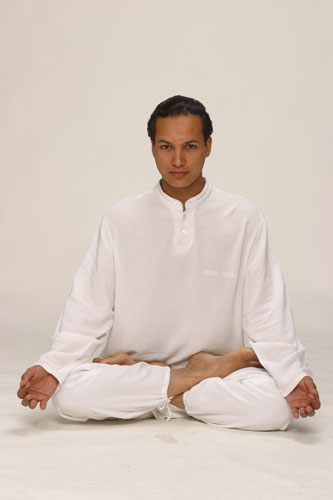 莫汉莫汉悠季瑜伽(中国)创始人,肩负将印度纯正瑜伽传乘到中国的重任.