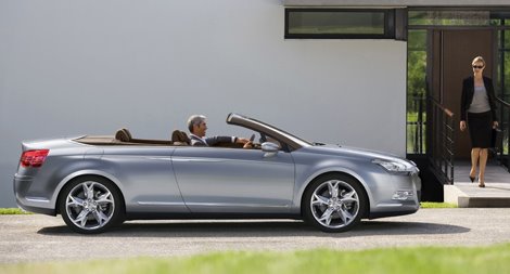 的雪铁龙c-airscape概念车官方照片,c-airscape 概念车为四座敞篷设计