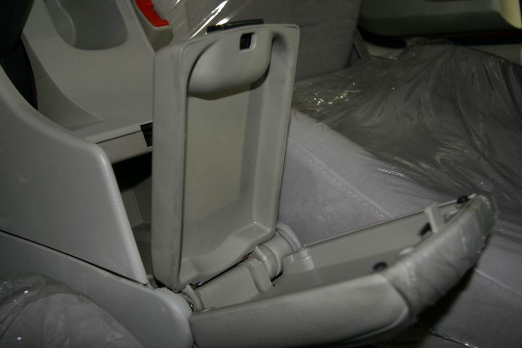 哈飞赛豹v系内饰