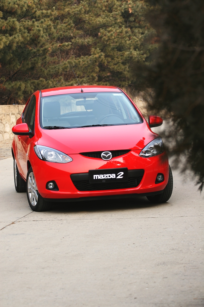 马自达2外观图片