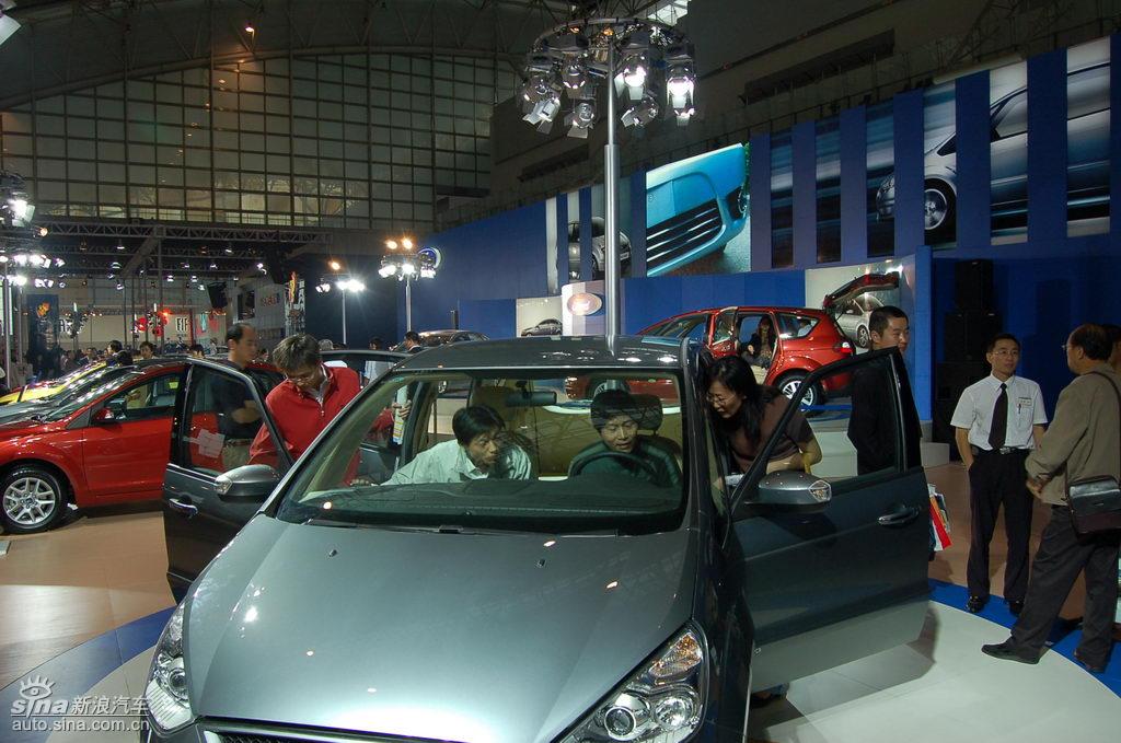 07南京车展现场图