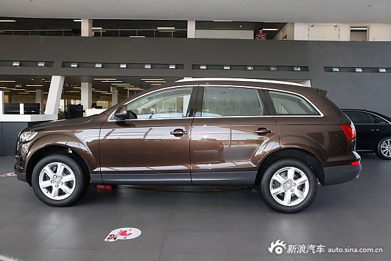 2014款奥迪Q7 35 TFSI进取型