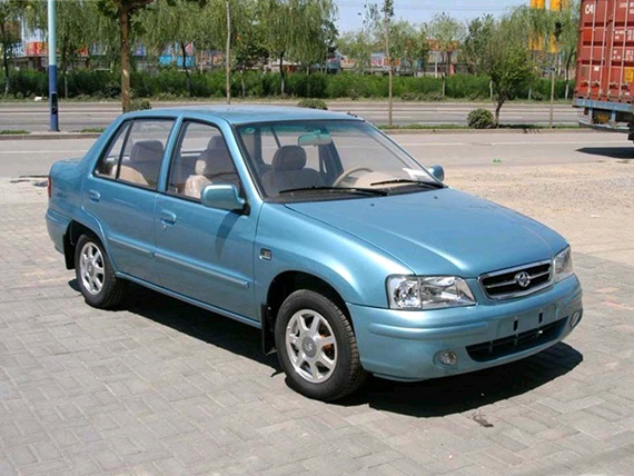 夏利a 三厢现金优惠8000元 限量供应