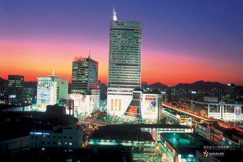 首尔东大门市场夜景