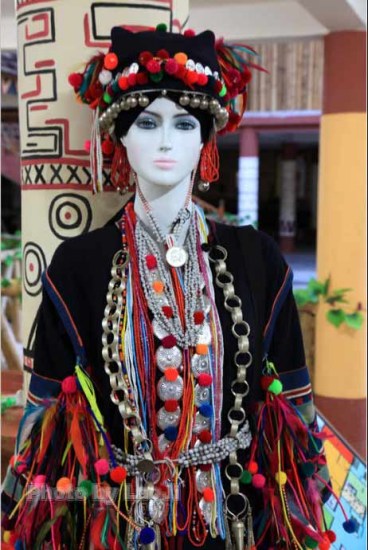 西双版纳 做客爱尼人山寨竹楼(组图)(3)