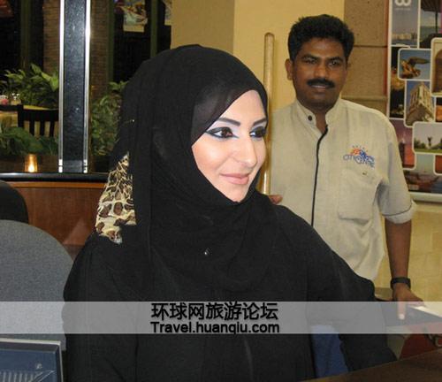 迪拜的另一面:外表至上 整容成风