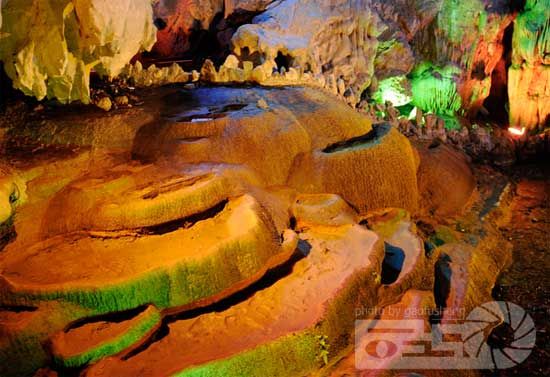 新浪旅游配图:玉华洞内 摄影:老马