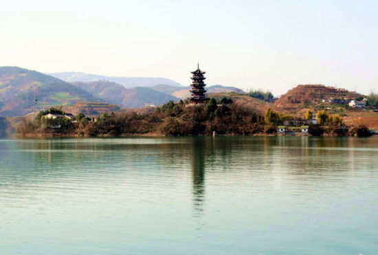 智者樂水 暢遊安康瀛湖風景區