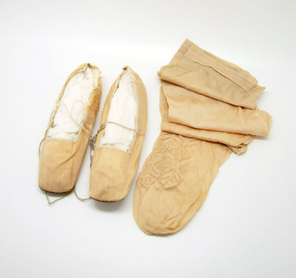 江阴传澄袜子博物馆 展示袜子国际史