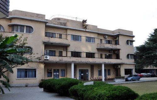 上海大亨弄堂-高安路18弄那么蓝妮又是谁呢?