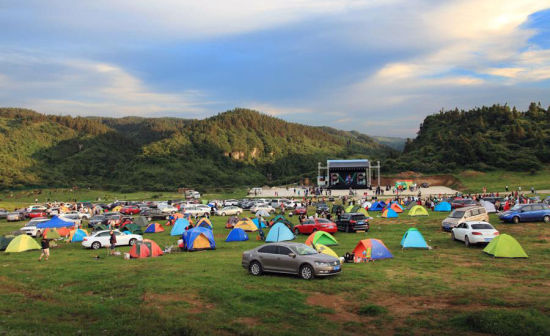 夏季仙女山户外露营