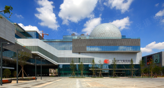 宁波科学探索中心是宁波首家大型科技馆,也是全国首家以"探索"为