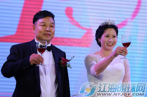 奥运冠军李菊大婚老公圈外人 陆元盛杨影等出席婚礼