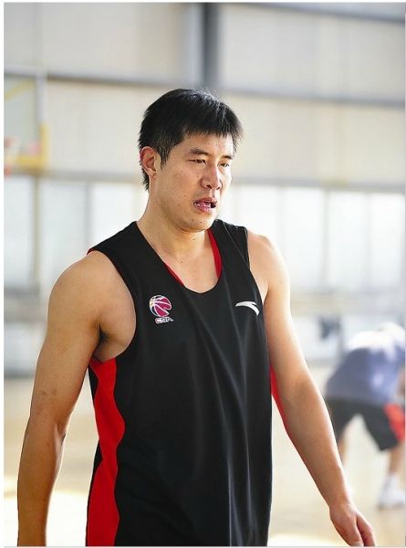 侯冰告别山西男篮