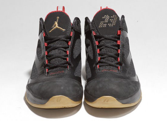 中秋佳节 华丽礼盒aj2011 qflight兔年庆团圆