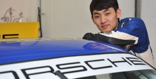 百泰车队征战保时捷卡雷拉杯 19岁车手张大胜引关注_赛车频道_新浪